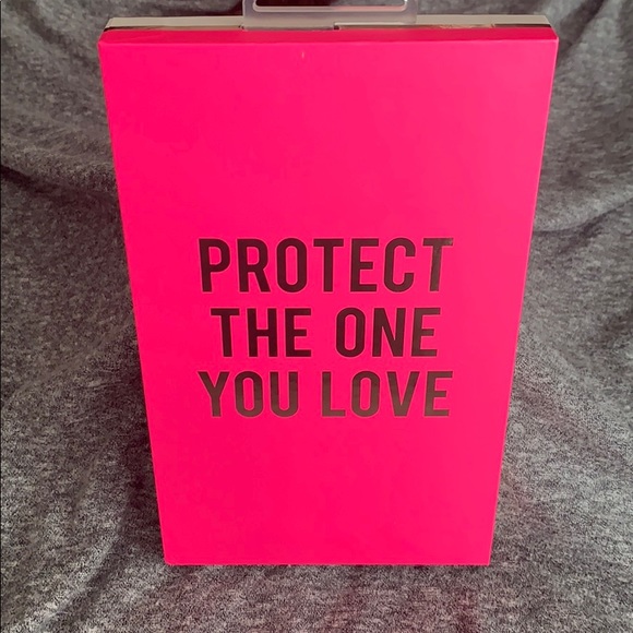 Casery Black Marble iPhone X/XS phone case - Picture 4 of 4